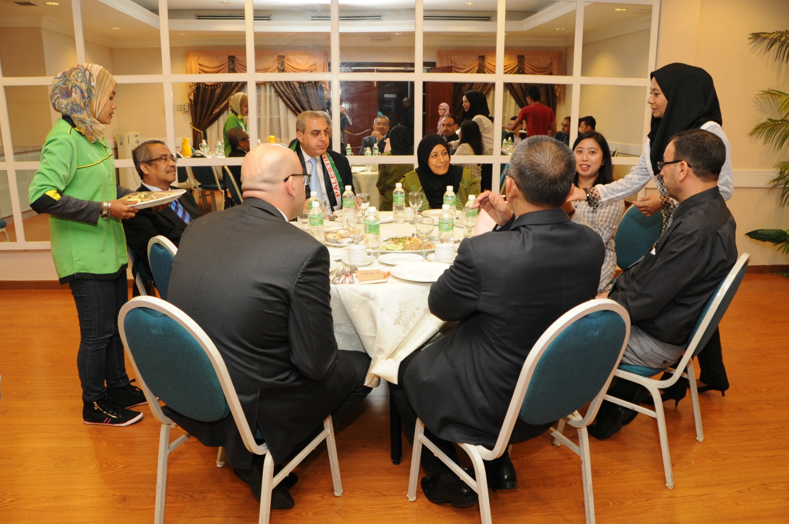 PRO 16 3 PALESTINEHAS 7715